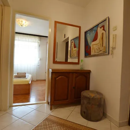 Center Appartamento Rovigno